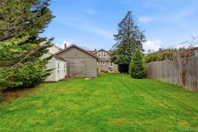 147 Church Avenue, Islip, NY 11751