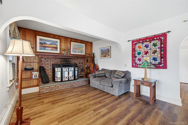 147 Church Avenue, Islip, NY 11751