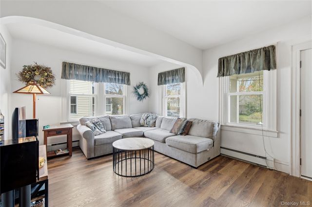 147 Church Avenue, Islip, NY 11751