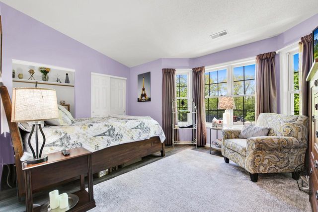 10210 Deerwood LANE, Franklin, WI 53132