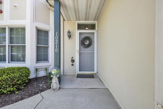 10210 Deerwood LANE, Franklin, WI 53132