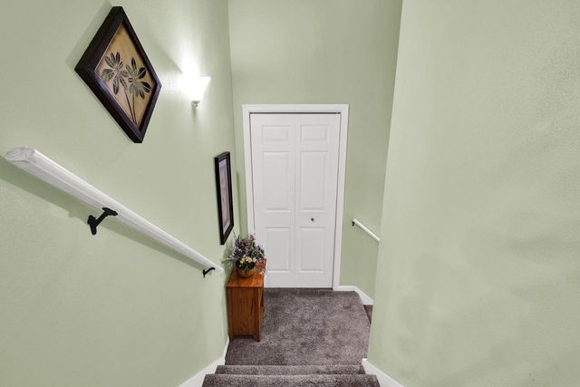 10210 Deerwood LANE, Franklin, WI 53132