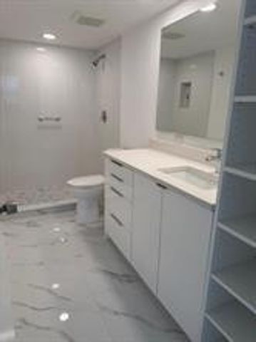 9301 W Lime Bay Boulevard 102, Tamarac, FL 33321