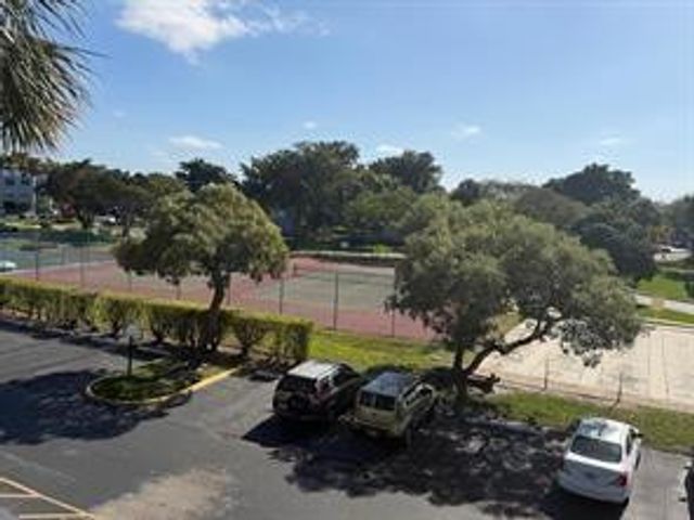 9301 W Lime Bay Boulevard 102, Tamarac, FL 33321