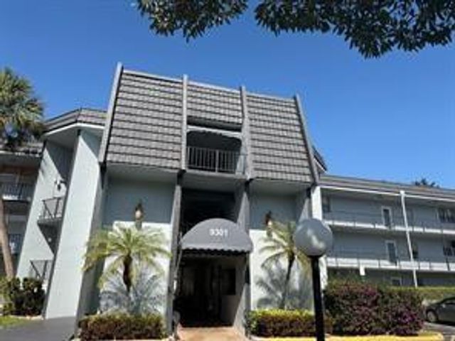 9301 W Lime Bay Boulevard 102, Tamarac, FL 33321