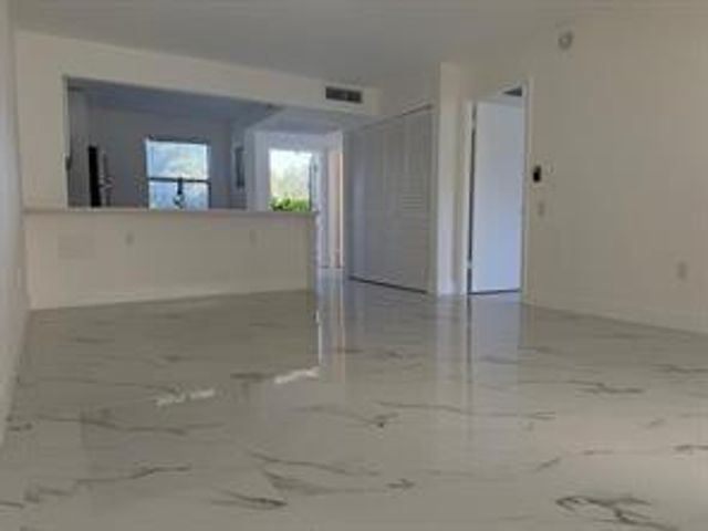 9301 W Lime Bay Boulevard 102, Tamarac, FL 33321