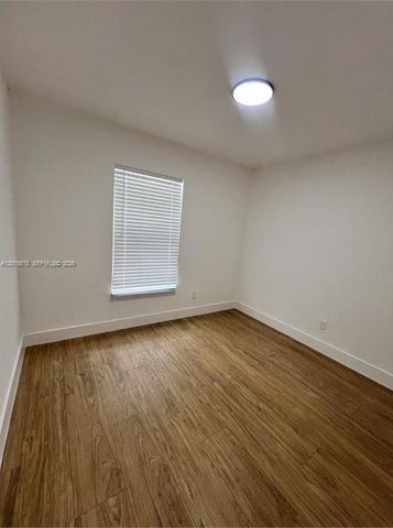 201-205 NW 30th Ave, Pompano Beach, FL 33069