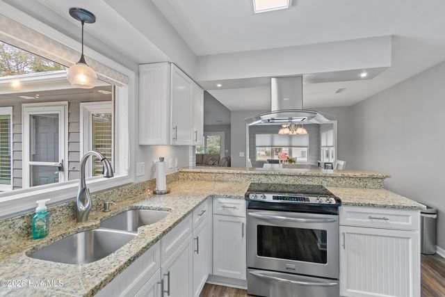 606 Camellia Lane, Sunset Beach, NC 28468