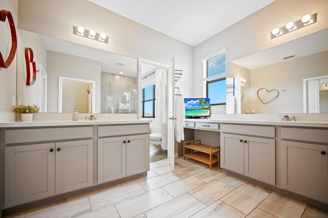 8697 Corvus, Lake Worth, FL 33467