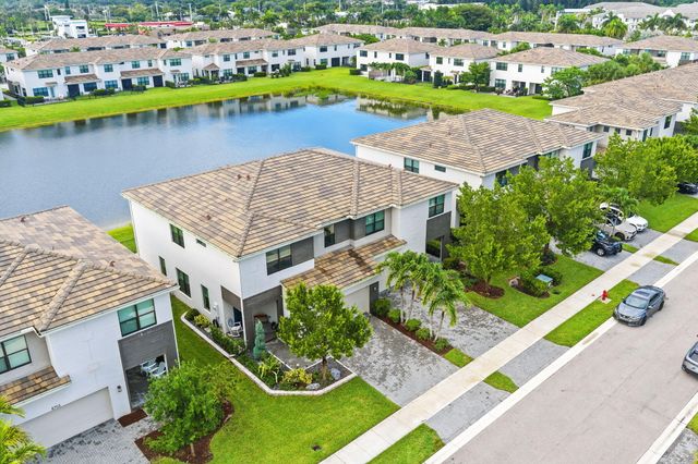 8697 Corvus, Lake Worth, FL 33467