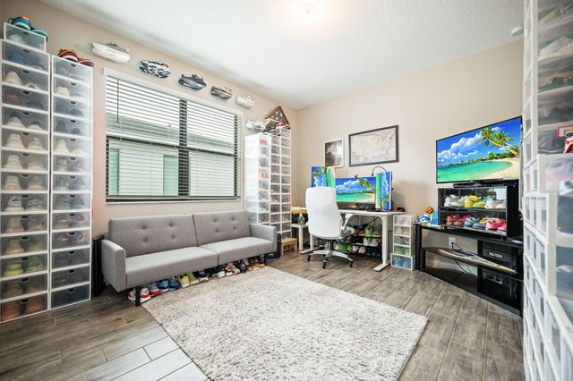 8697 Corvus, Lake Worth, FL 33467