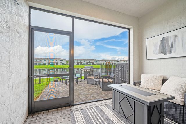 8697 Corvus, Lake Worth, FL 33467