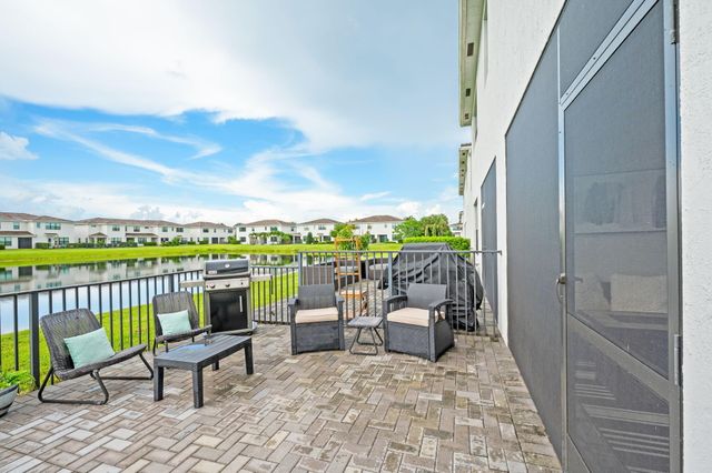 8697 Corvus, Lake Worth, FL 33467