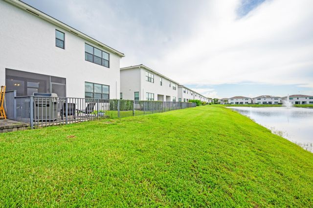 8697 Corvus, Lake Worth, FL 33467