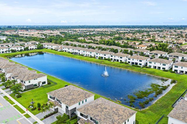 8697 Corvus, Lake Worth, FL 33467