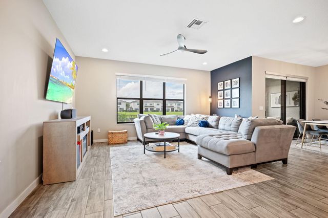 8697 Corvus, Lake Worth, FL 33467