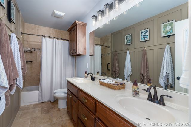 6957 N 195th East Avenue, Owasso, OK 74055