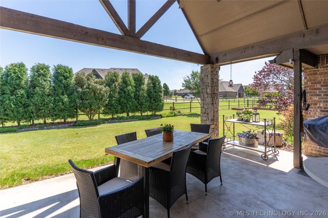 6957 N 195th East Avenue, Owasso, OK 74055