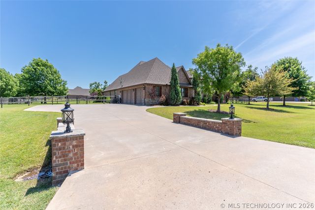 6957 N 195th East Avenue, Owasso, OK 74055