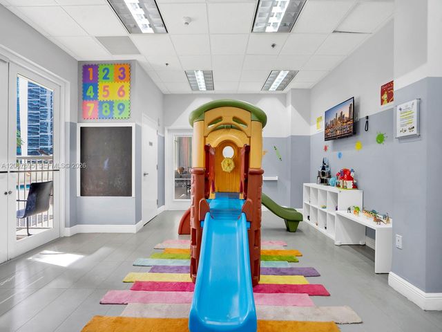 1200 Brickell Bay Drive 4019, Miami, FL 33131