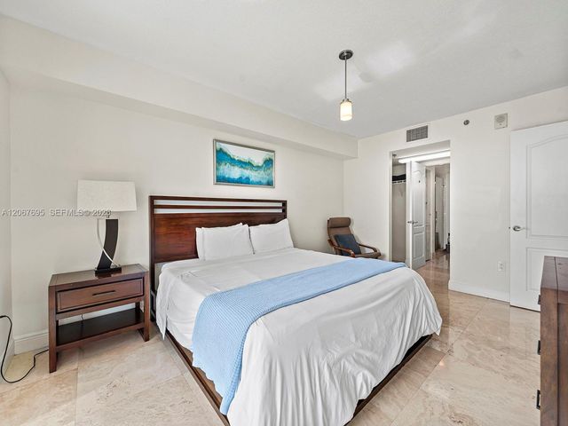 1200 Brickell Bay Drive 4019, Miami, FL 33131