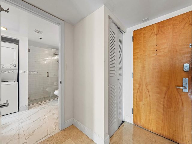 1200 Brickell Bay Drive 4019, Miami, FL 33131