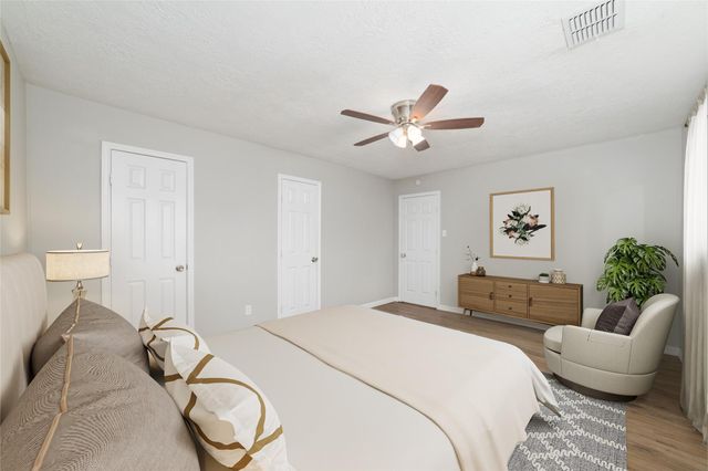 10946 Gulf Valley Street, Houston, TX 77075