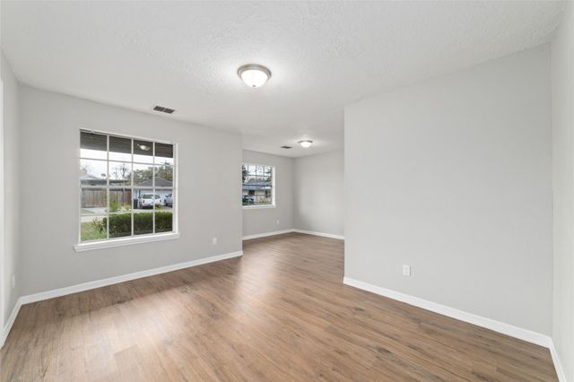 10946 Gulf Valley Street, Houston, TX 77075