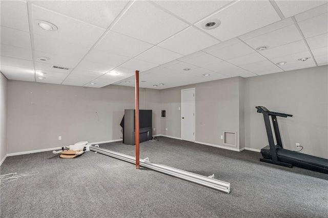 9529 W 116th Terrace, Overland Park, KS 66210