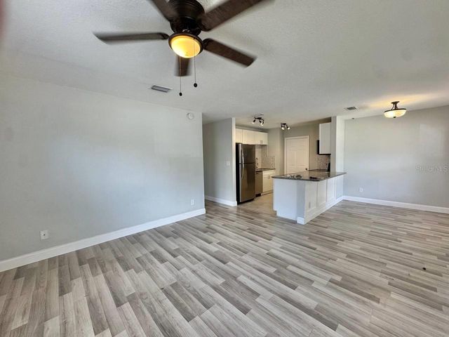 3212 E EMMA STREET, Tampa, FL 33610