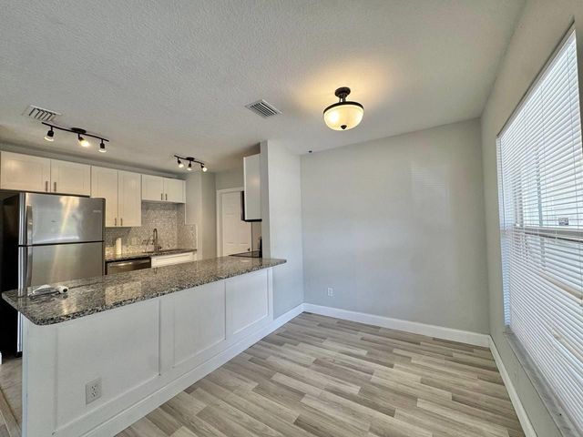 3212 E EMMA STREET, Tampa, FL 33610