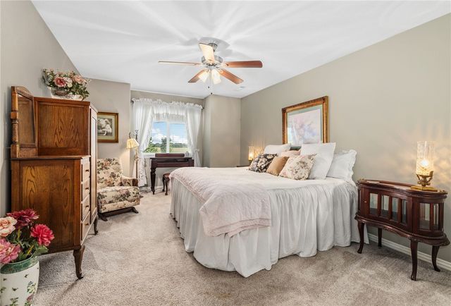 2496 Brookwater Lane, Fayetteville, AR 72703