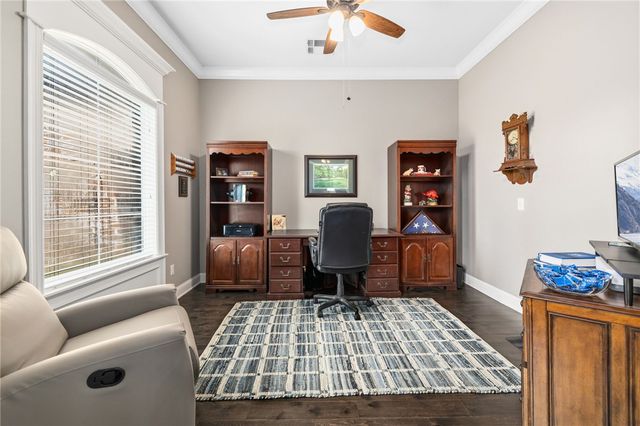 2496 Brookwater Lane, Fayetteville, AR 72703