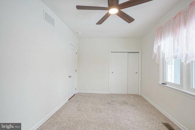 20 E LANDING RD, Blackwood, NJ 08012