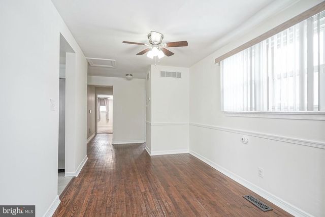 20 E LANDING RD, Blackwood, NJ 08012