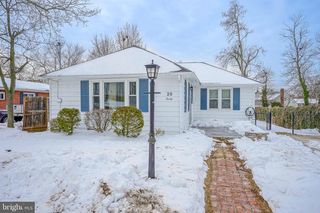 20 E LANDING RD, Blackwood, NJ 08012