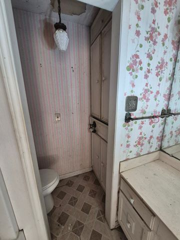 1302 N Bailey Street, Mexia, TX 76667