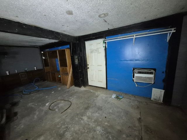 1302 N Bailey Street, Mexia, TX 76667