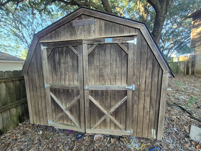 1302 N Bailey Street, Mexia, TX 76667