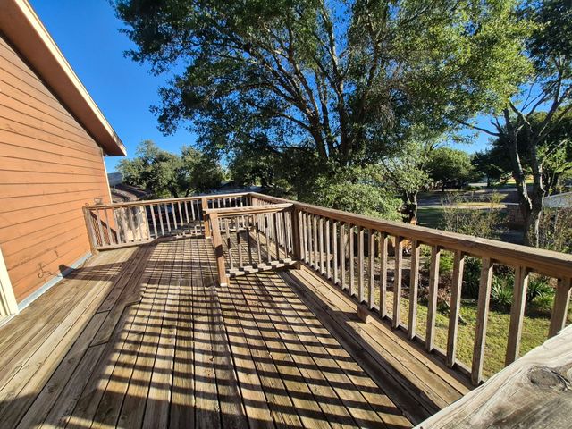 1302 N Bailey Street, Mexia, TX 76667