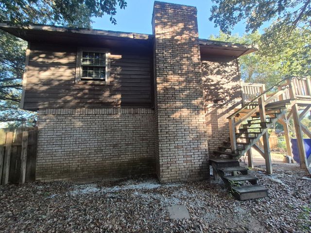 1302 N Bailey Street, Mexia, TX 76667