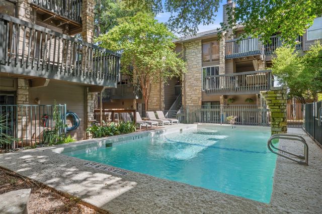3627 Menchaca RD 105, Austin, TX 78704