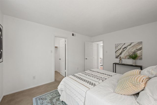 3627 Menchaca RD 105, Austin, TX 78704