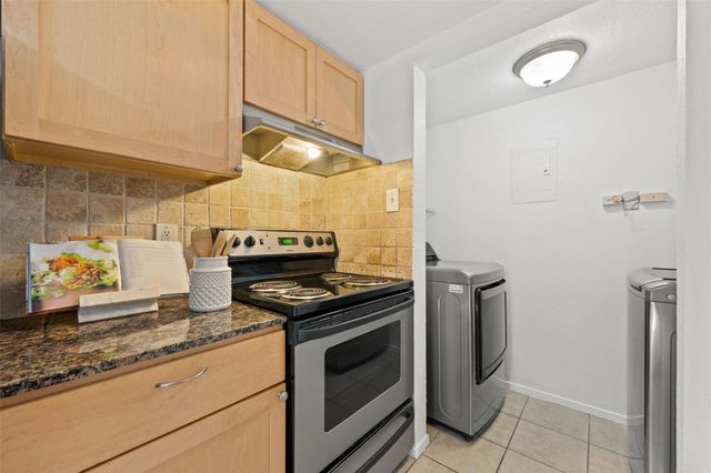 3627 Menchaca RD 105, Austin, TX 78704