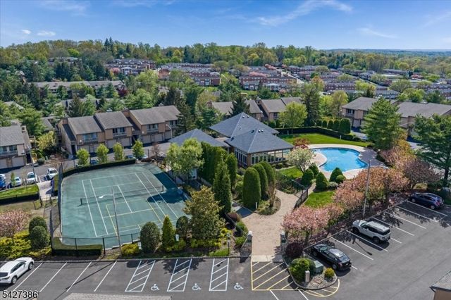 48 Buchanon Ct, West Orange Twp., NJ 07052