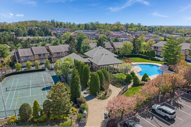 48 Buchanon Ct, West Orange Twp., NJ 07052
