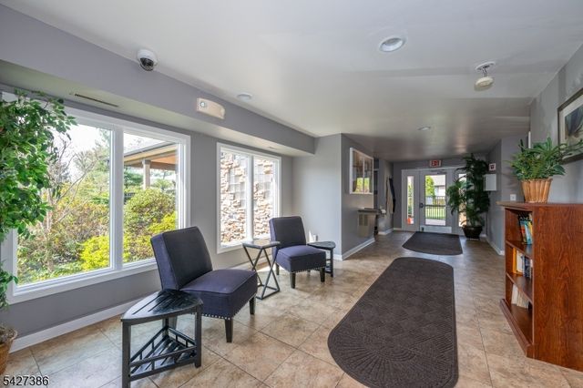 48 Buchanon Ct, West Orange Twp., NJ 07052