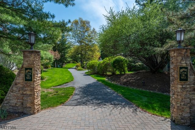 48 Buchanon Ct, West Orange Twp., NJ 07052
