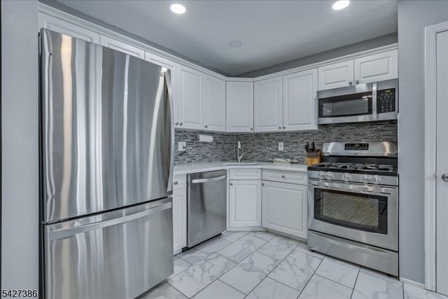 48 Buchanon Ct, West Orange Twp., NJ 07052