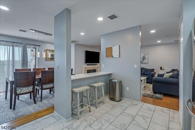 48 Buchanon Ct, West Orange Twp., NJ 07052